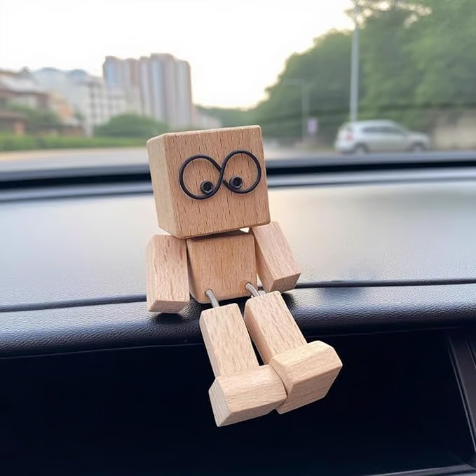 Shaking Feet Wooden Doll with 12PCS fb
